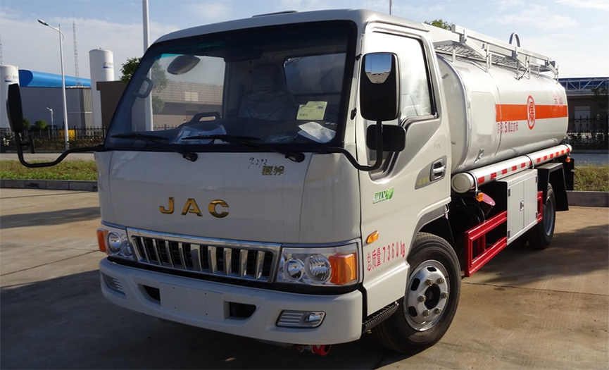 
槽罐車