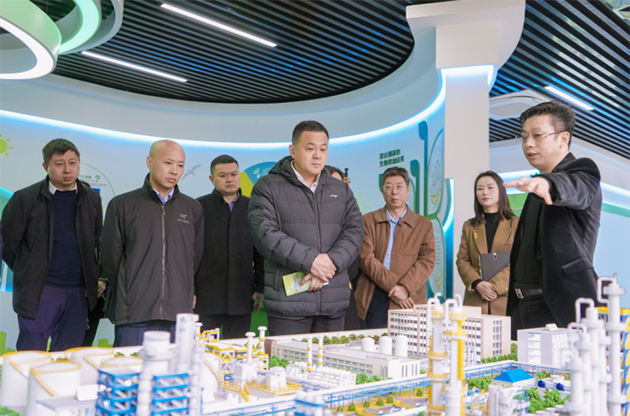 成都市城市管理委員會一行領導蒞臨中器開展調研考察工作 